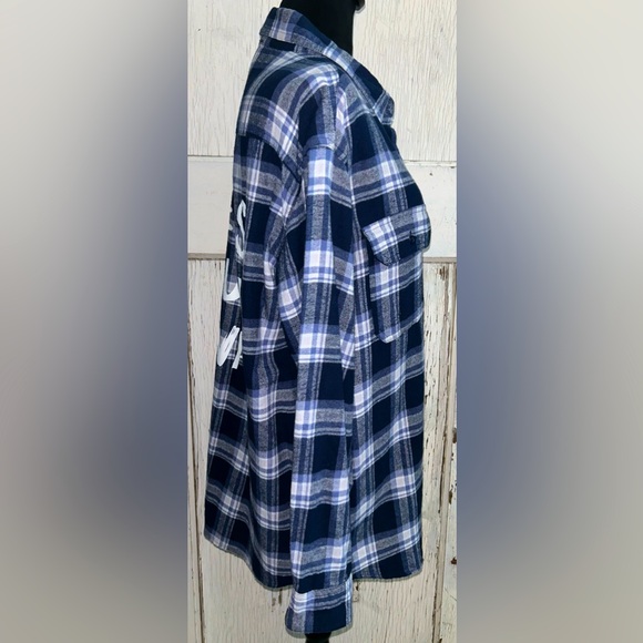 💙 Flannel Shirt “Let’s Run Away” by FOREVER 21💙 - Picture 5 of 10